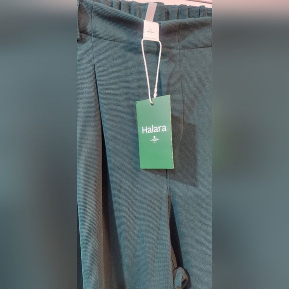 T2 Halara Wide Leg Pants Size Medium Short - Picture 6 of 8